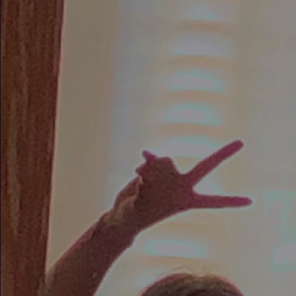 Meet your Posher, Noémie - Picture 1 of 1